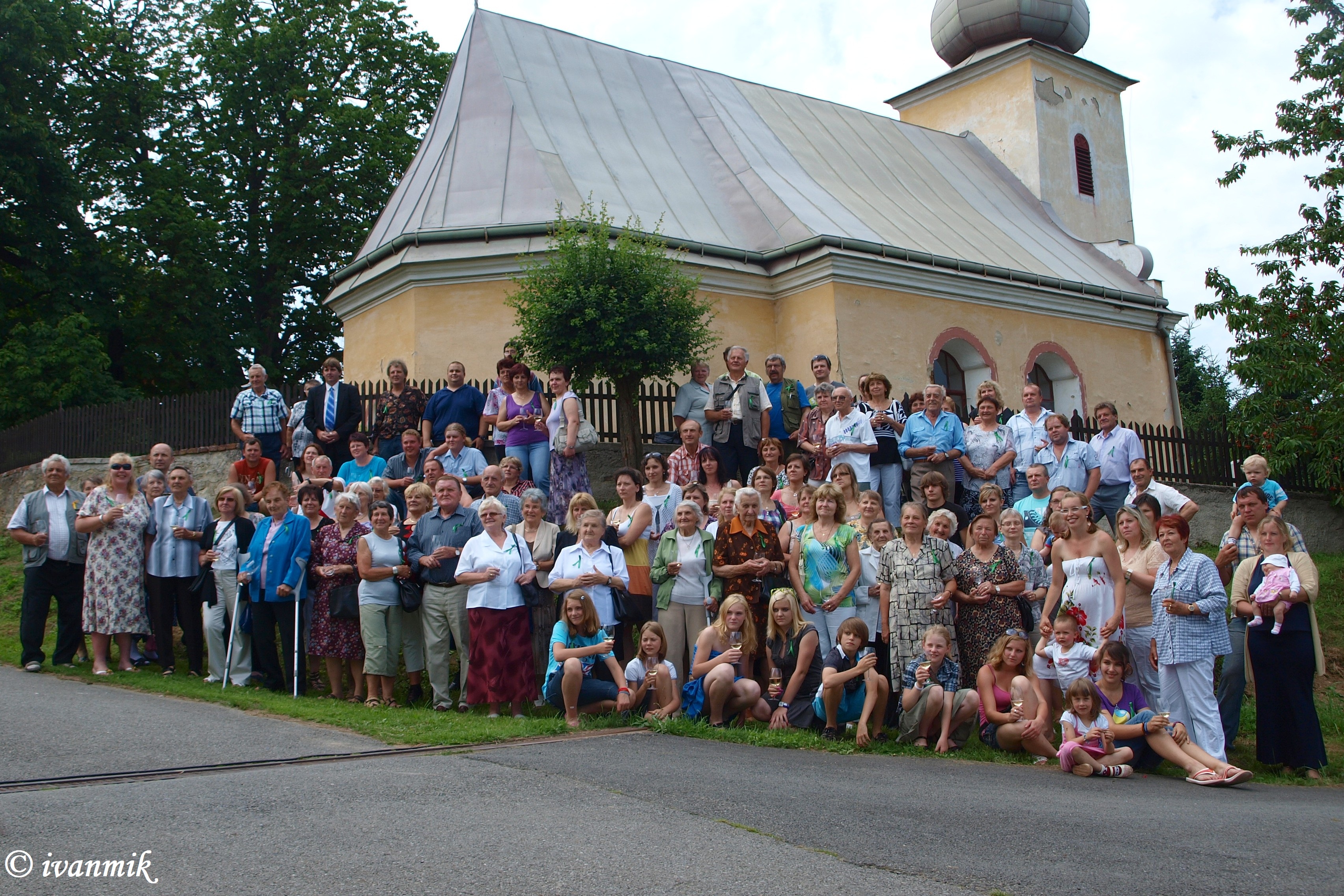 rodaci-obce-rovna-30.6.2012.jpg